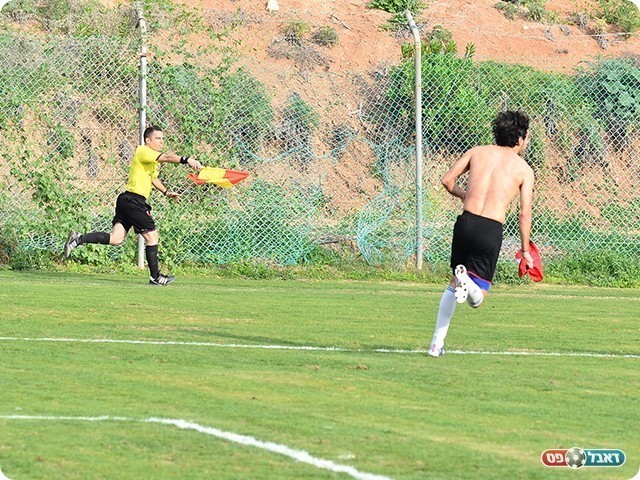 בדש בטירוף (צילום: ארנון לוי)